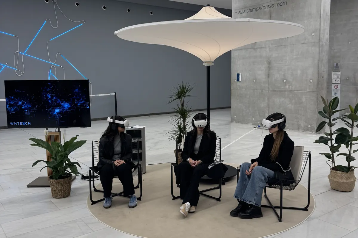 Immersive installation for students with Intesa Sanpaolo