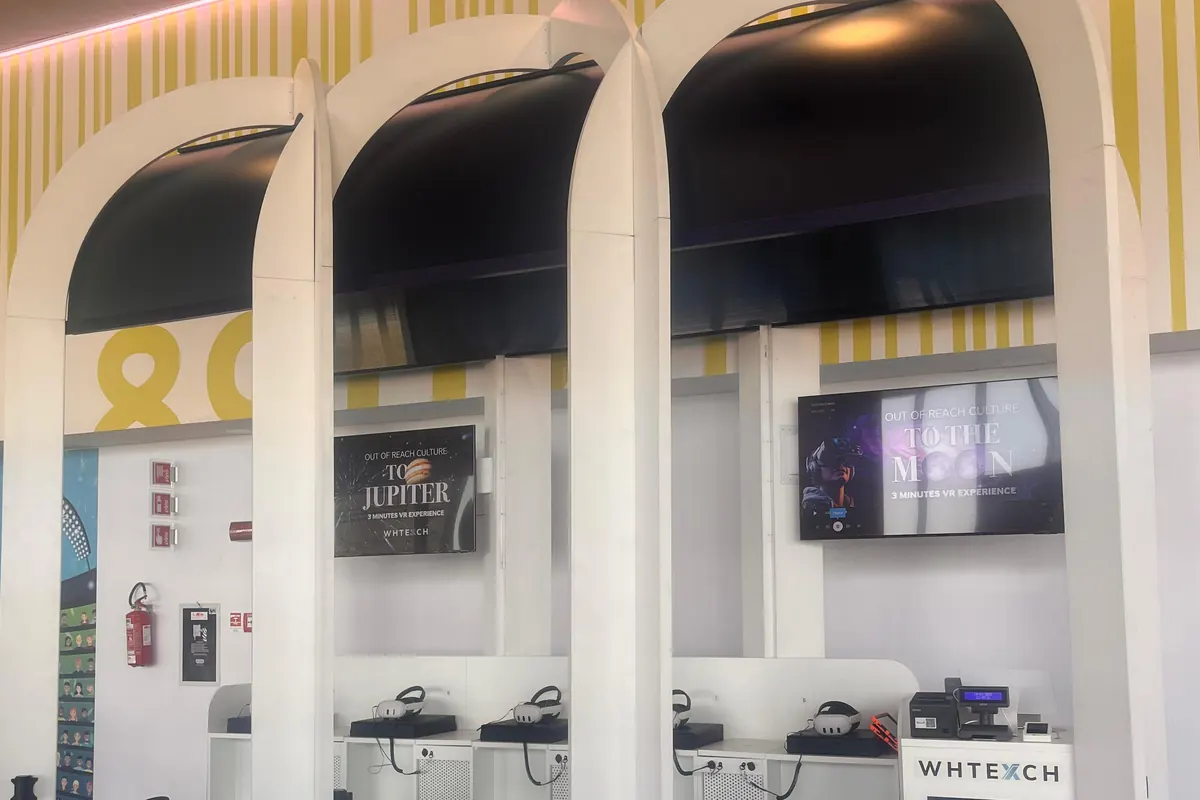 WHTEXCH immersive stand at Milan Bergamo Airport
